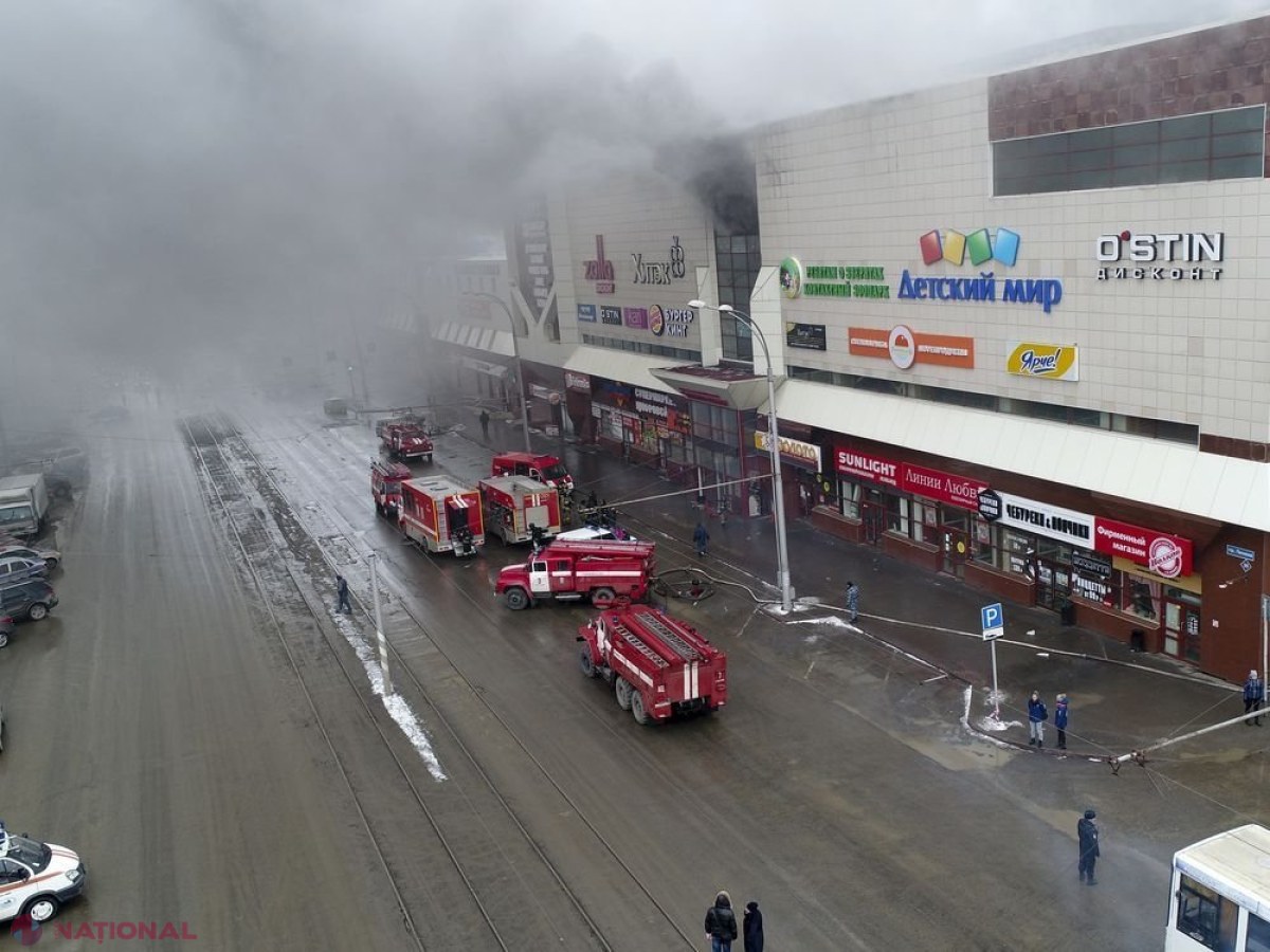 Incendiu de proporţii într-un centru comercial din Rusia. Pompierii intervin în FORŢĂ. Bilanţul TRAGIC până la această oră