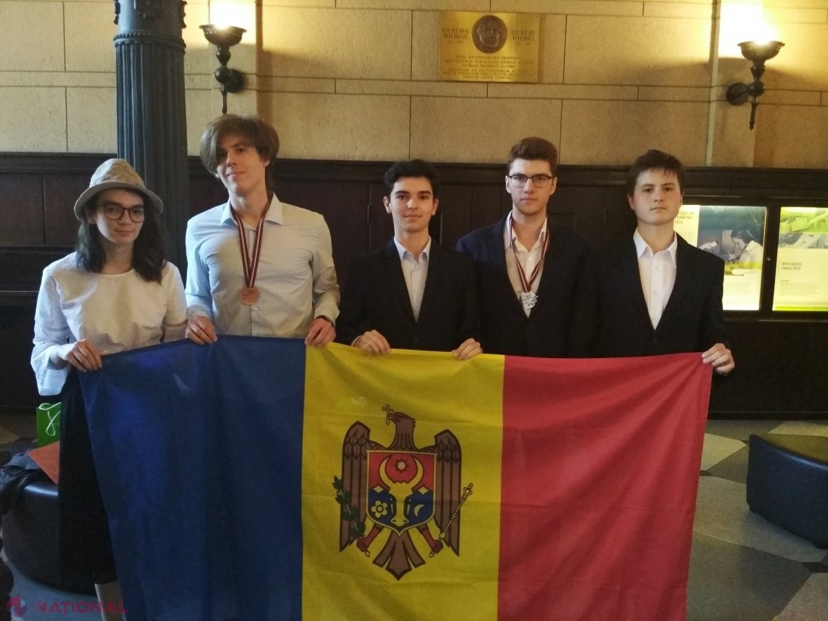 Elevii de la Liceul „ORIZONT” au adus două MEDALII pentru R. Moldova la Olimpiada Europeană de Fizică