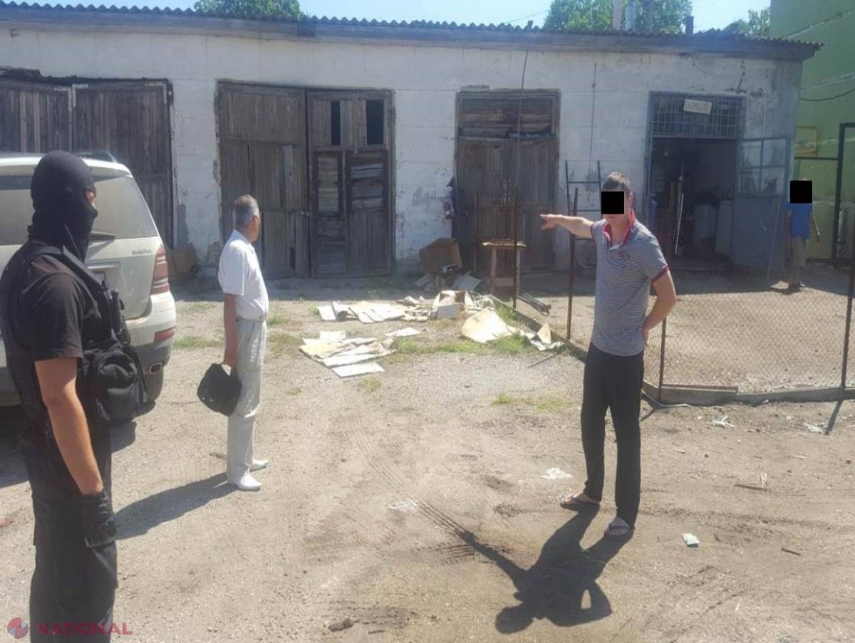VIDEO // „Mercedes”-uri FURATE din R. Moldova, de VÂNZARE în Ucraina