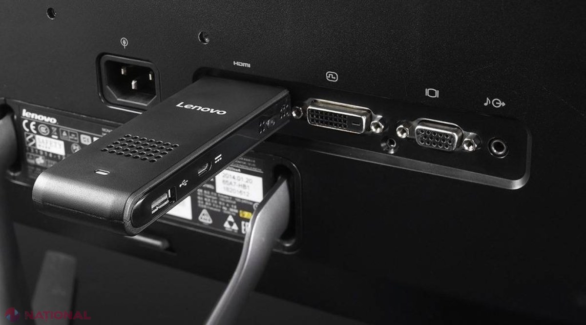 Noul computer cât un stick vine de la Lenovo şi e foarte ieftin