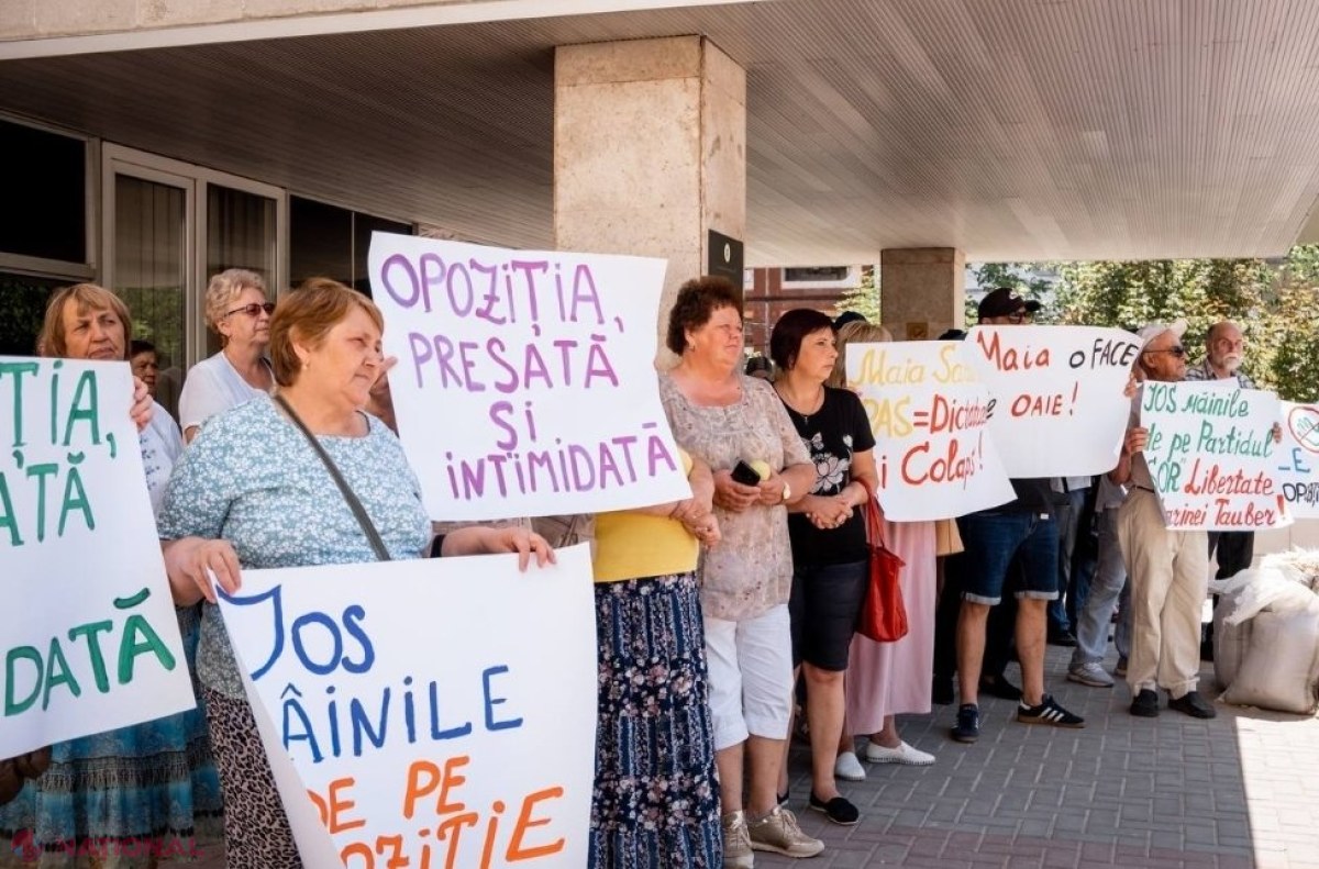 Protest în fața Judecătoriei Chișinău, sediul Ciocana, în susținerea Marinei Tauber: 