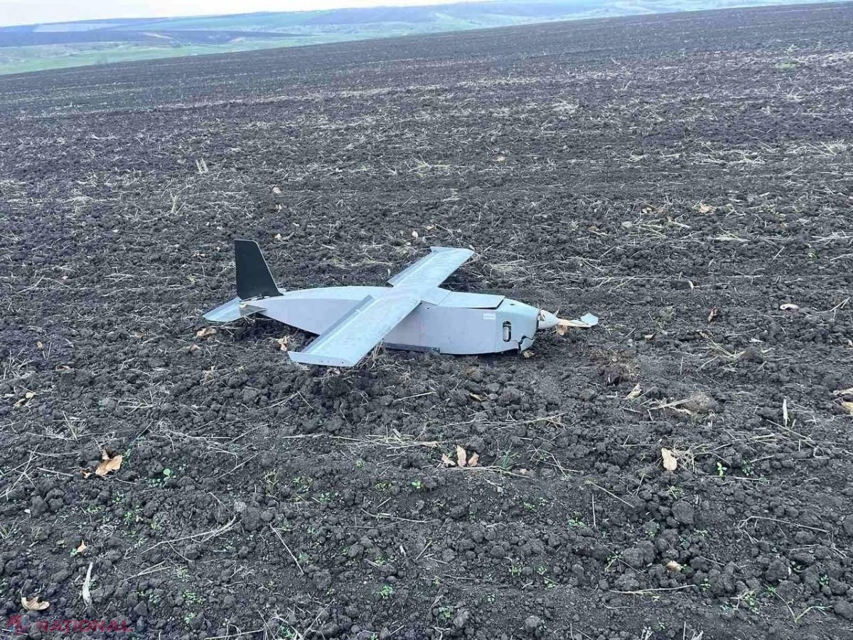 FOTO // Încă o DRONĂ rusească a pătruns adânc în interiorul R. Moldova. Poliția oferă DETALII despre aparatele de zbor căzute la Fârlădeni și Borosenii Noi, Râșcani