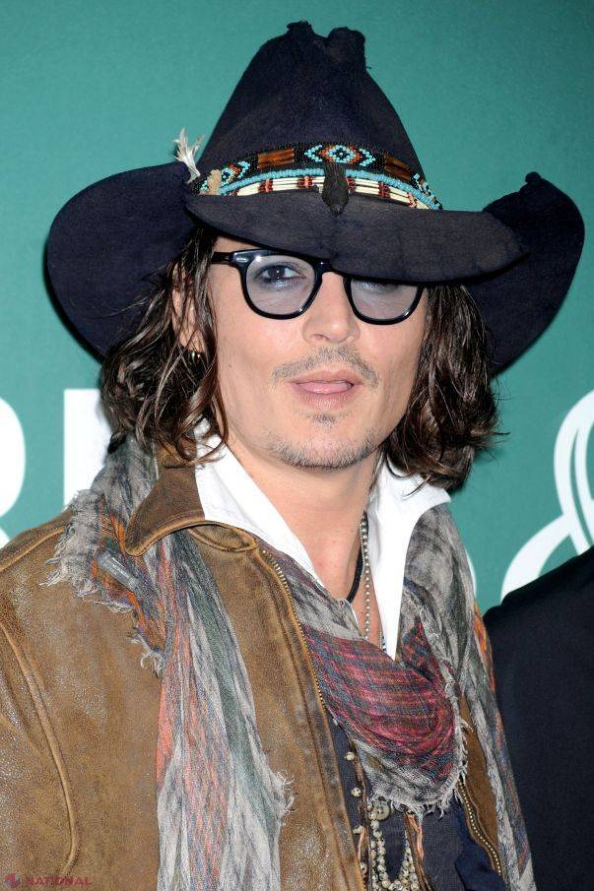 BOMBĂ! Johnny Depp e orb! 