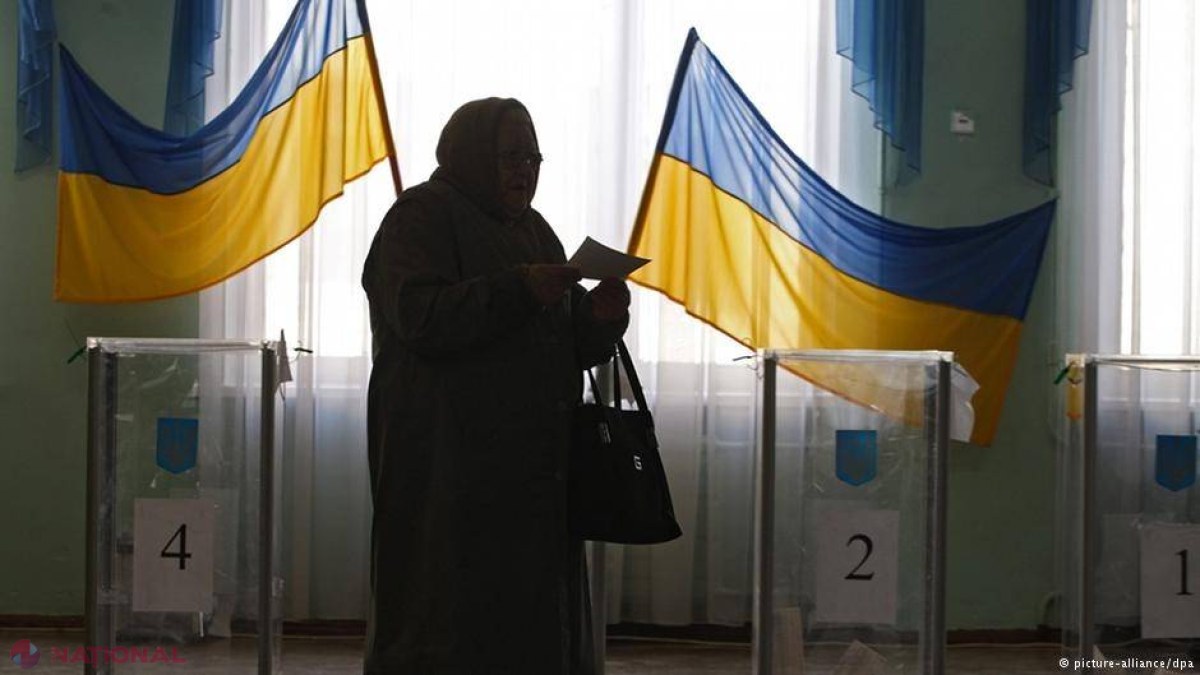 Trei formaţiuni cu ideologii comuniste din Ucraina, EXCLUSE de la alegerile locale din octombrie