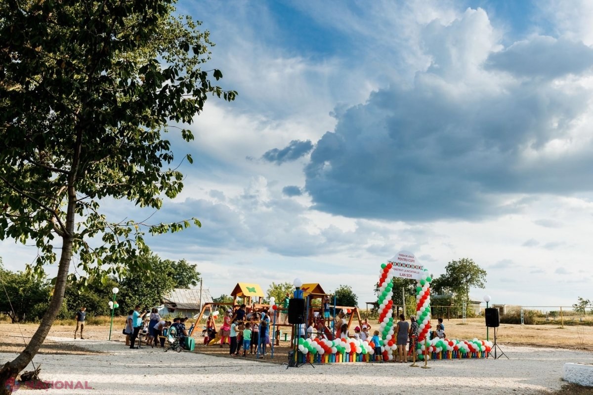 FOTO // Programul „Câte un teren de joacă pentru copii în fiecare sat” prinde TURAȚII. Încă în două sate au fost inaugurate terenuri de joacă pentru copii, în cadrul proiectului Partidului „ȘOR”