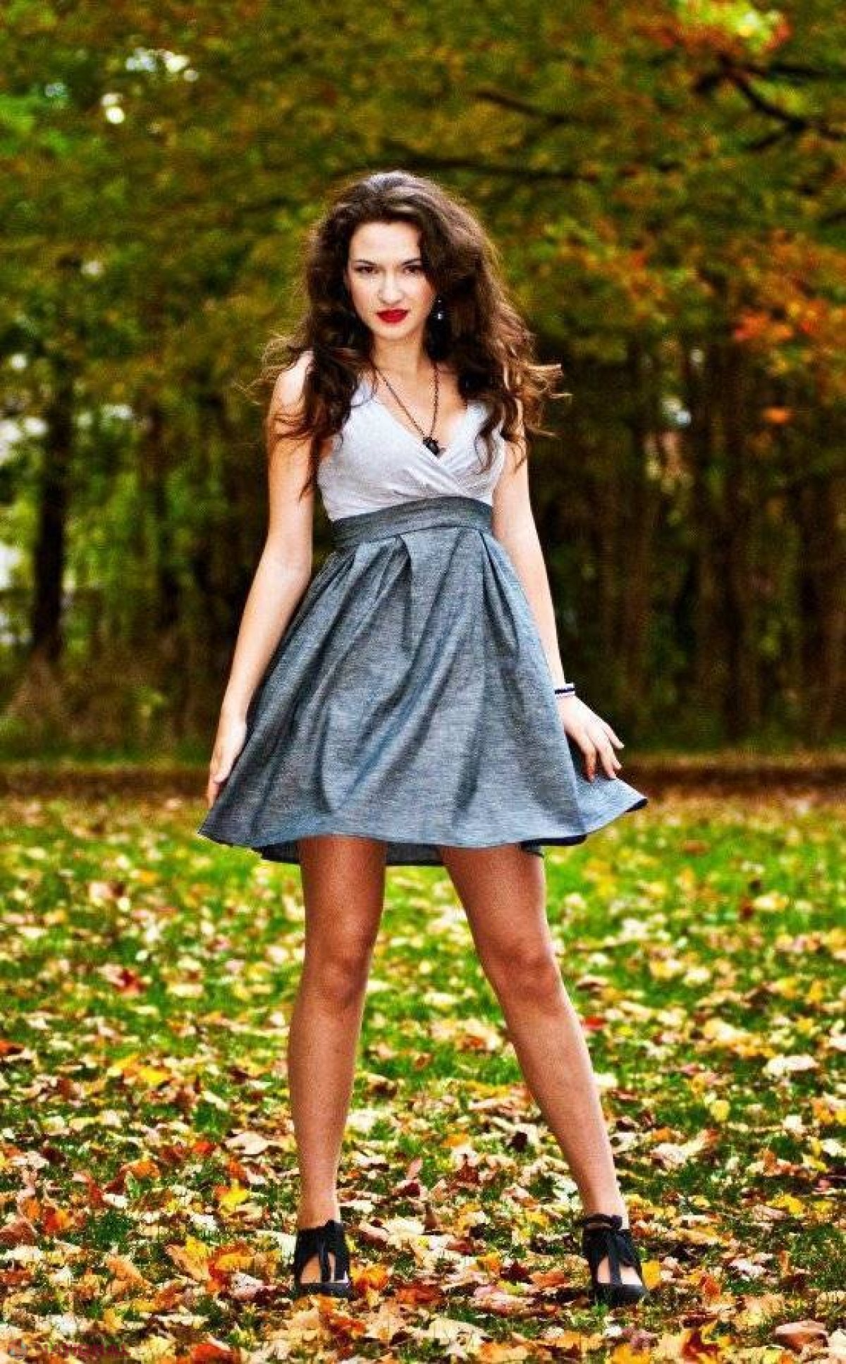 Foto // O moldoveancă a ajuns la MISS WORLD CANADA!