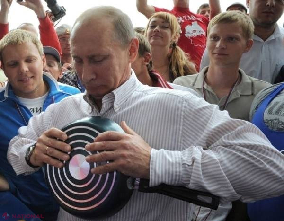 GALERIE FOTO. Cele mai „RIDICOLE”' ipostaze în care a fost surprins Vladimir Putin