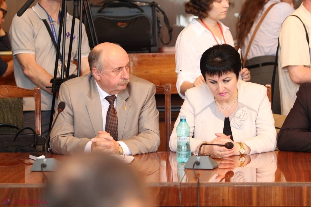 S-au comandat iarăși „PAMPERȘI” în Parlament 