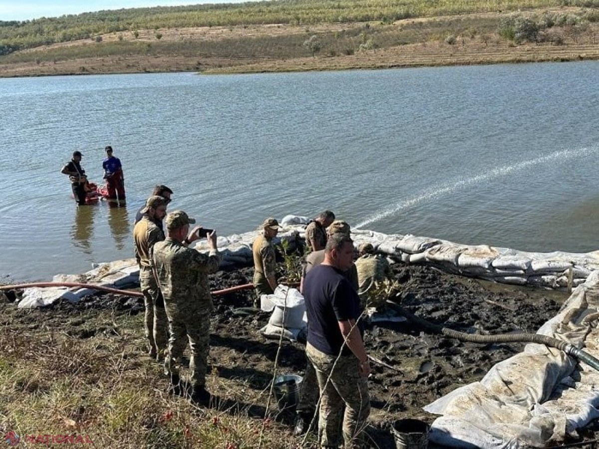 PERICOL // Resturi de RACHETĂ, descoperite în lacul din localitatea Hârbovăț, raionul Anenii Noi: „Există suspiciuni că pe fundul lacului ar putea să fie și componenta cu explozibil a rachetei prăbușite”. Zona a fost izolată