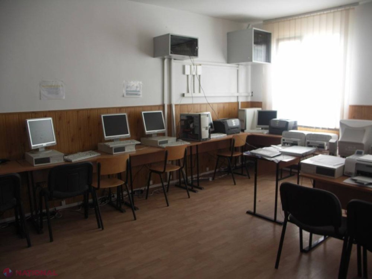Calculatoare și internet gratuit în mai multe școli din republică