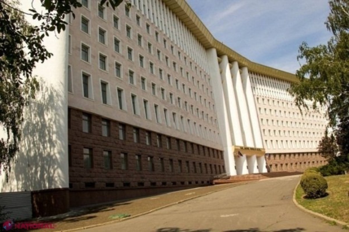 Ce avere declară fostul funcționar de la Parlament, care a fost obligat să plătească 6 MILIOANE de lei la stat: Nici chiar dacă și-ar vinde toate bunurile nu ar aduna banii