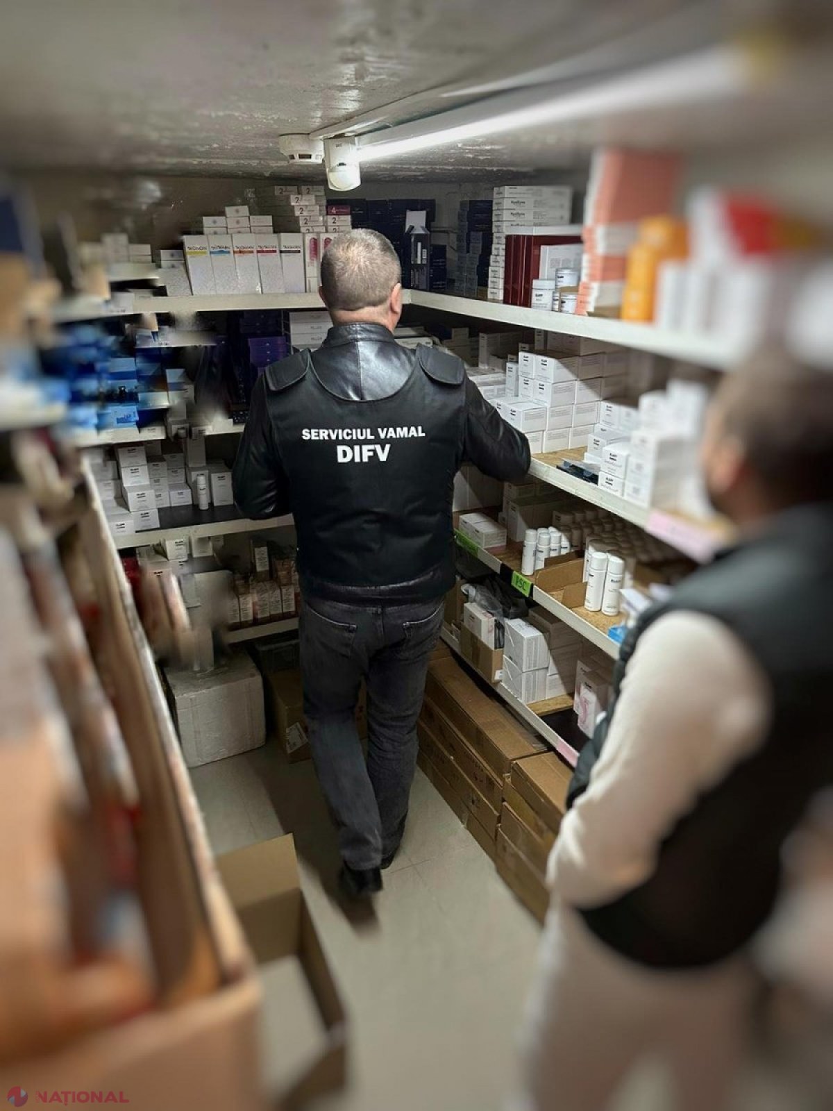 FOTO // Botox de contrabandă în R. Moldova. Substanța transportată în condiții improprii era folosită de o clinică de frumusețe din Chișinău