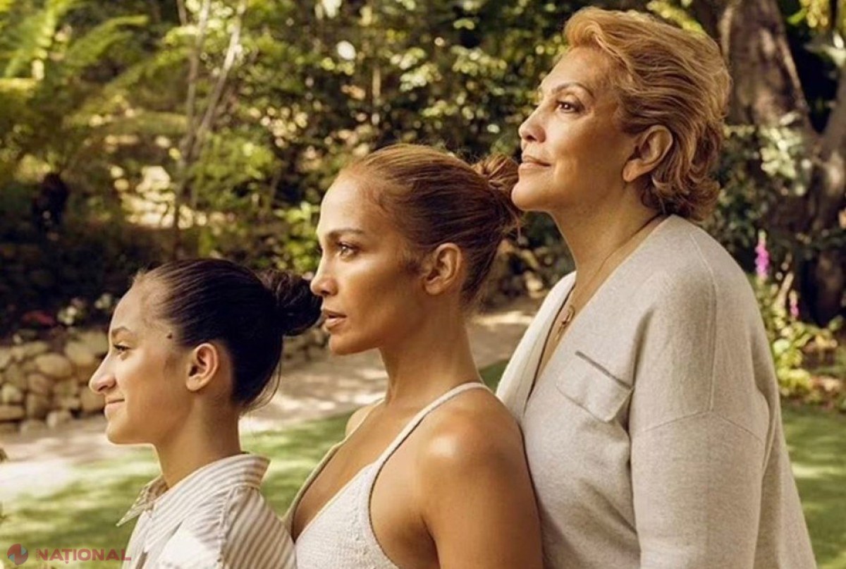 Jennifer Lopez – fotografie cu trei generații: mamă, fiică și bunică