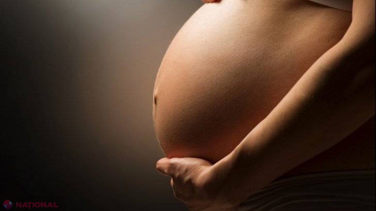 MIRACOL! Medicii au rămas șocați când au văzut ce a făcut un copil în burta mamei