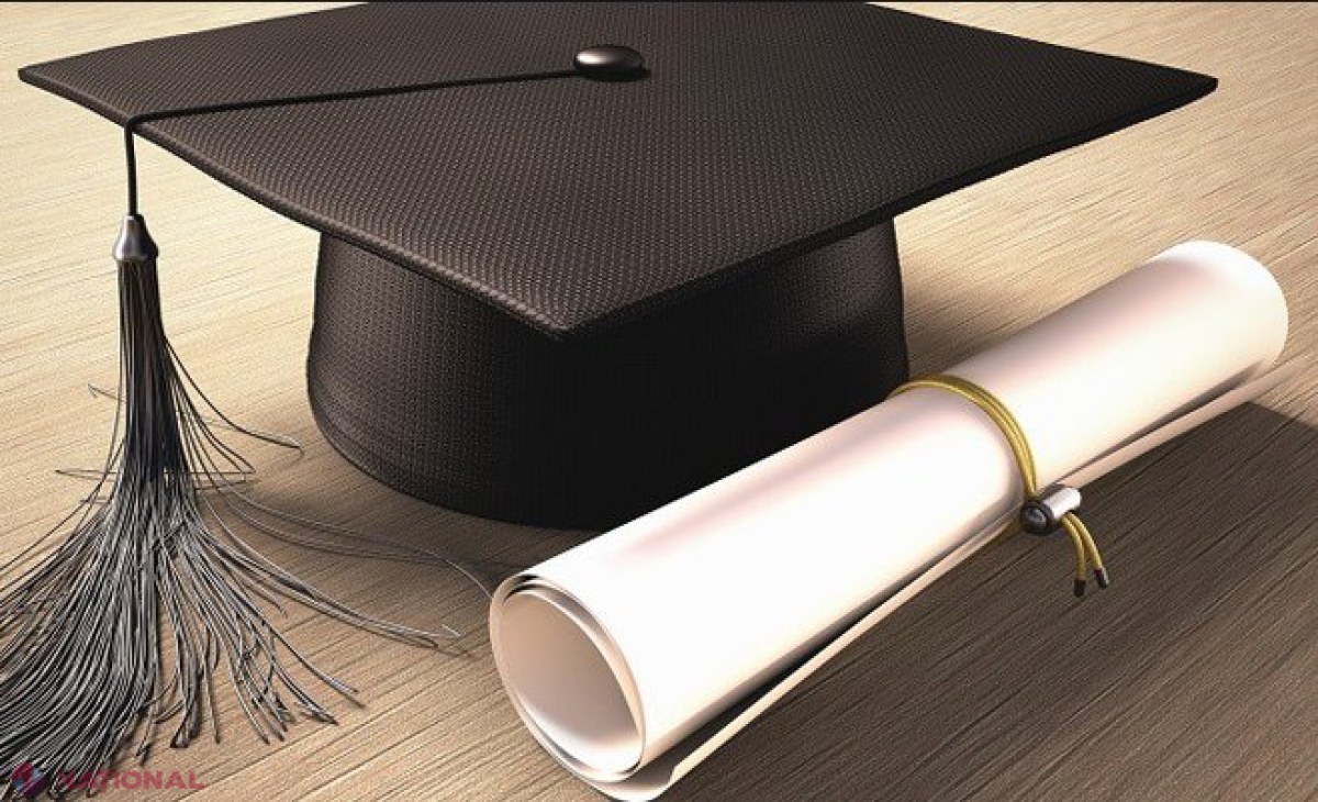 Tot mai puțini elevi și studenți în R. Moldova: Autoritățile de la Chișinău simplifică procedura de echivalare a actelor de studii obținute peste hotare