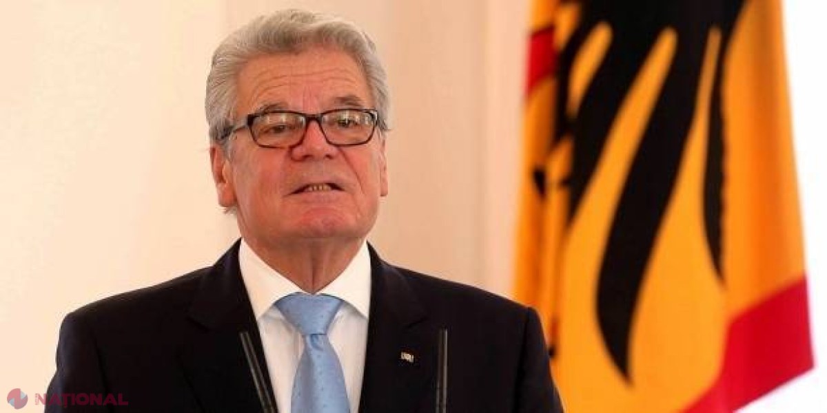 Preşedintele Germaniei, LOVIT în cap cu un OU de un protestatar