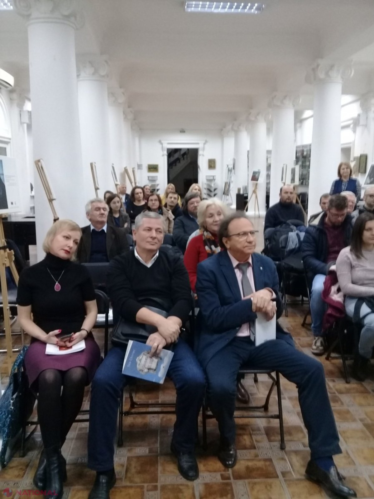 PRIMUL recital de POEZIE POLITICĂ în R. Moldova: „Am transmis un semnal către societate că nu ne resemnăm, nu permitem să fie atacată limba română, nu acceptăm mascarada politică ce ne aruncă în trecutul sovietic”