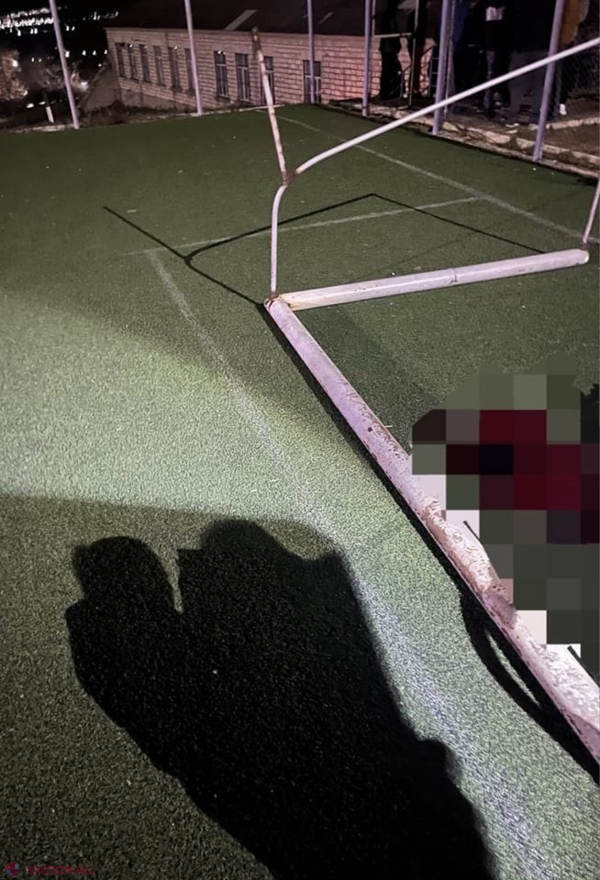 Adolescentul strivit mortal de poarta de pe terenul de fotbal din Seliște era singurul copil la părinți: Detalii despre tragedia de la Orhei 