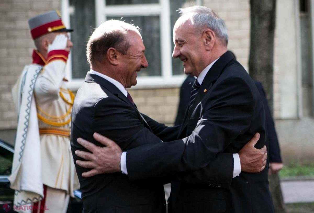 Băsescu îl îndeamnă pe Timofti să CÂȘTIGE CONFRUNTAREA cu oligarhul Plahotniuc