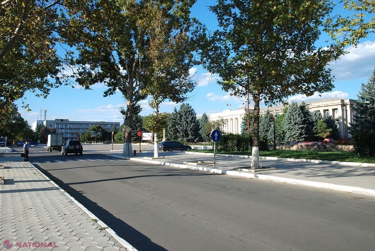 Proprietari de apartamente din R. Moldova, lăsați FĂRĂ imobile: În schemă era implicat și un angajat de la Cadastru care riscă până la 15 ani de închisoare