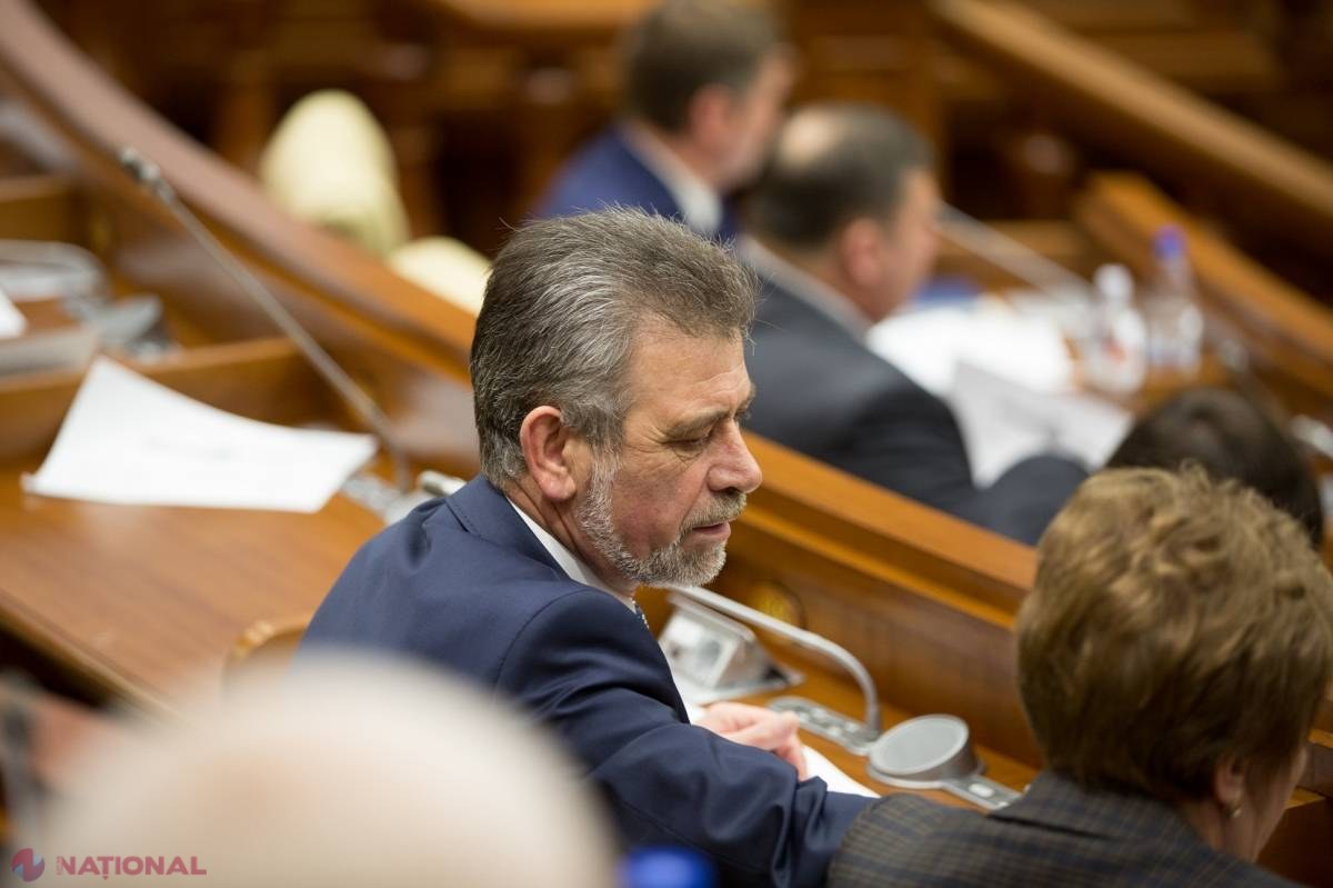 Deputatul Deliu a vorbit cu Filat și s-a referit la „VÂRCOLACUL lui Plahotniuc” care scrie depeșe 