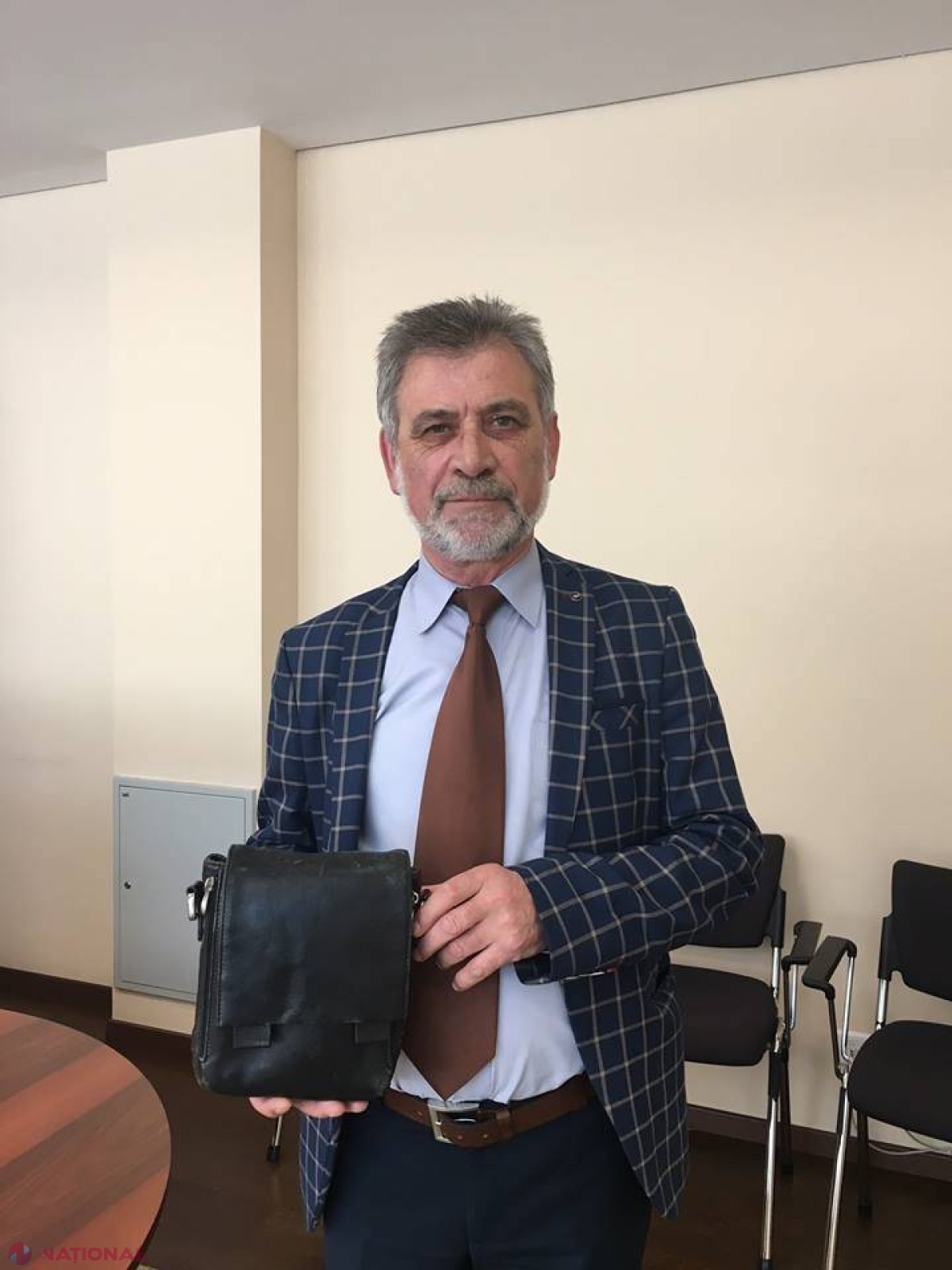 VIDEO // „EXPONAT MEMORABIL” pentru Muzeul Parlamentului din partea liberal-democraților