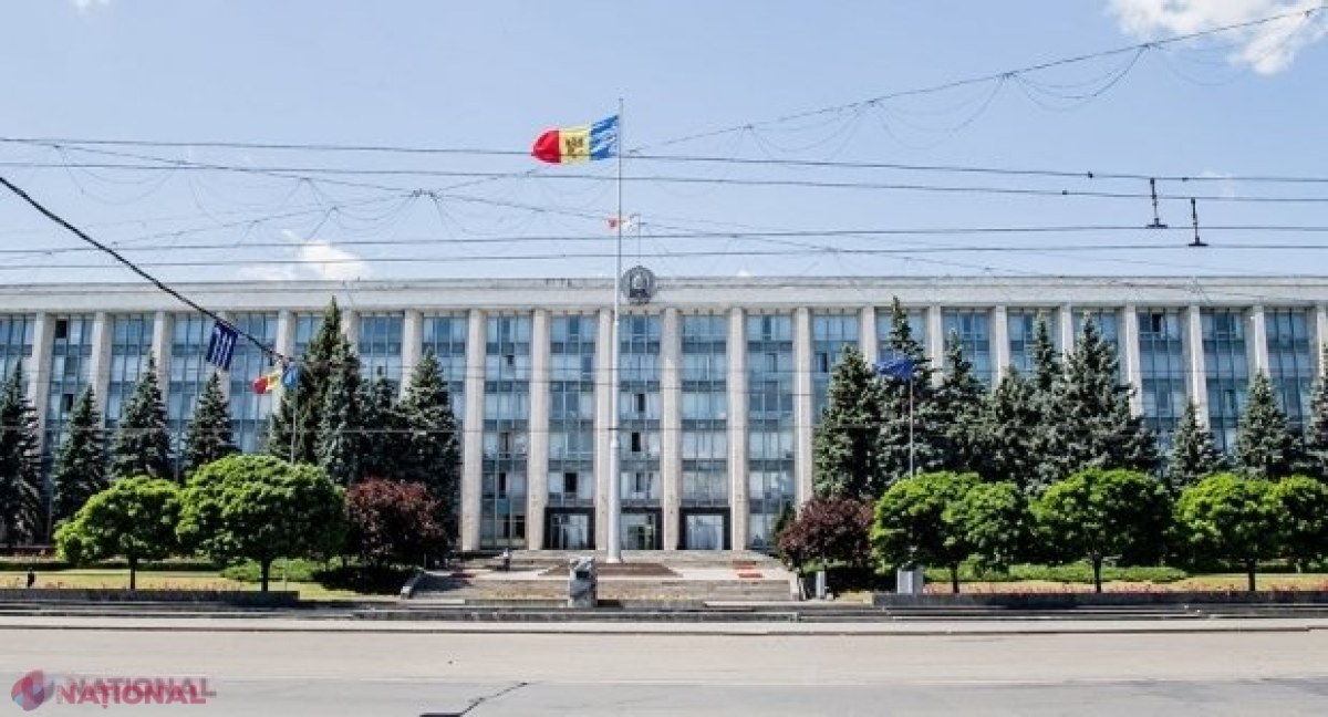 IMPORTANT // Peste 120 de rute ale transportului public de călători, SUSPENDATE miercuri în R. Moldova: Șoferii de autobuze și microbuze vin să protesteze la Chișinău