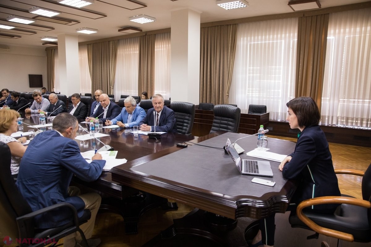 Premierul Maia Sandu le-a spus patronatelor din R. Moldova când ar putea fi „redusă povara fiscală pentru toți”: „Acum muncim pentru a elimina toate schemele de corupție instituite de fostul regim”