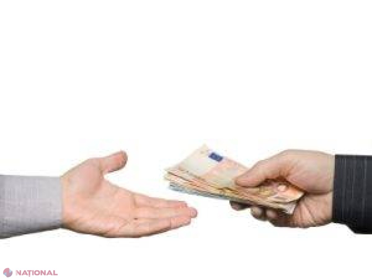 Falsifica dispoziții de plată și lua împrumuturi