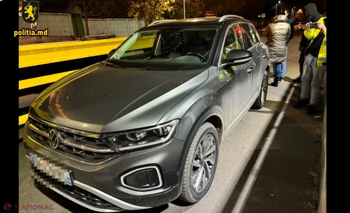 VIDEO // Un „Volkswagen” FURAT din Franța, depistat în raionul Strășeni. Cine se afla la volanul automobilului fabricat în 2022