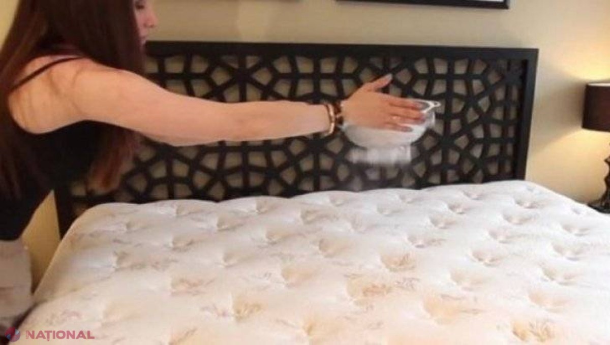 A împrăştiat bicarbonat pe toată SALTEAUA. Motivul pentru care toţi ar trebui să facem asta! 