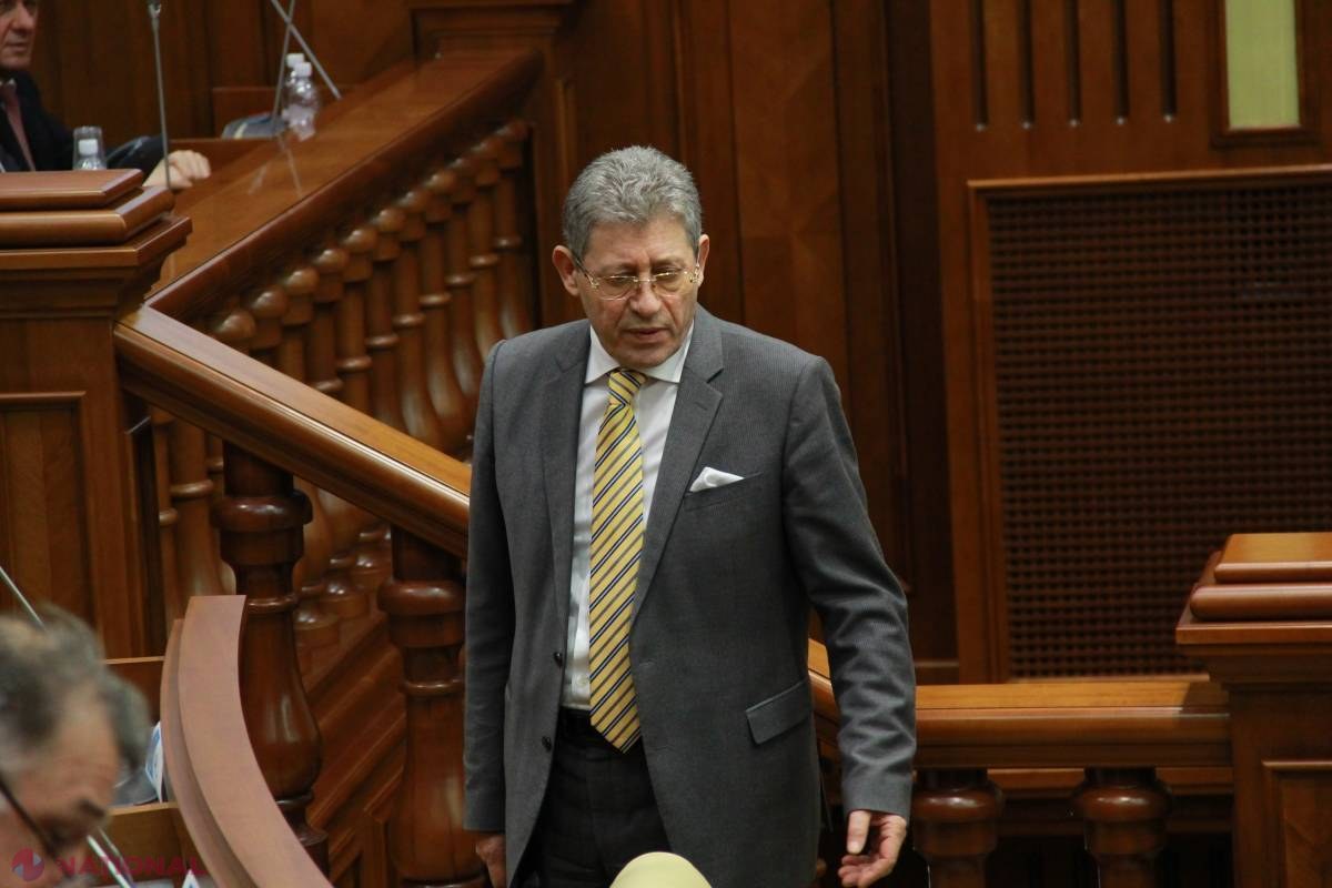 Ghimpu NU vrea premier „apolitic”: „Adică, vii apolitic și devii politic sau cum?”