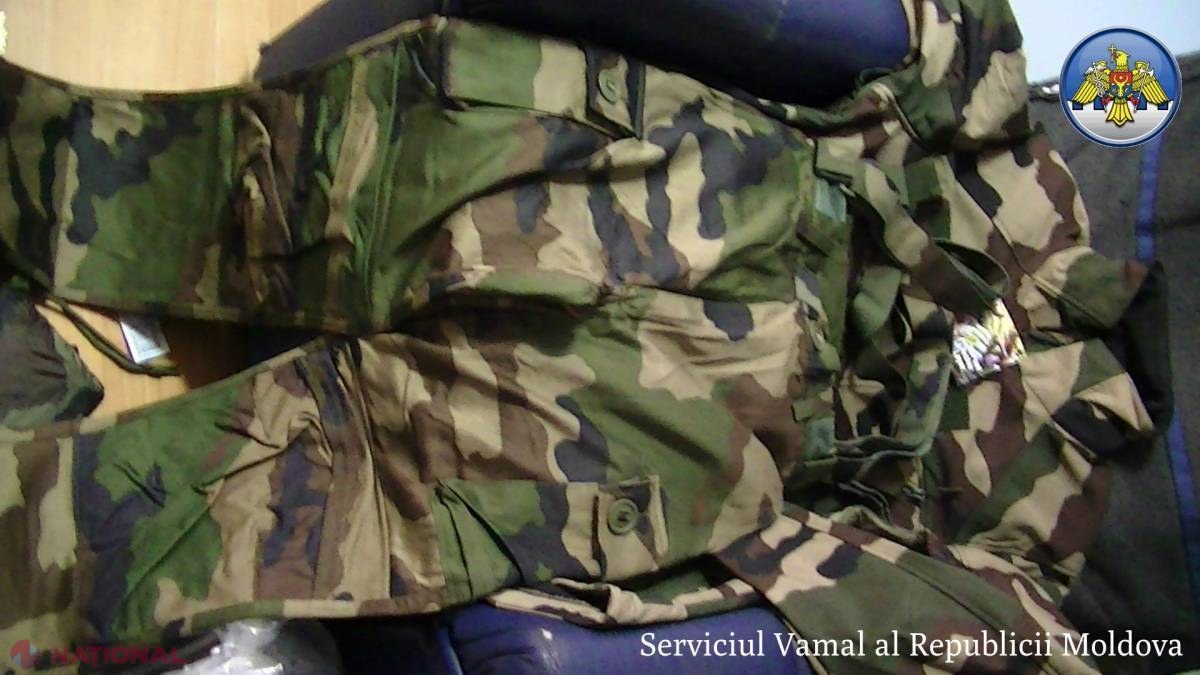  Aducea în R. Moldova un lot IMPUNĂTOR de haine MILITARE și saci de dormit din Europa. Ce intenții avea un tânăr de 30 de ani