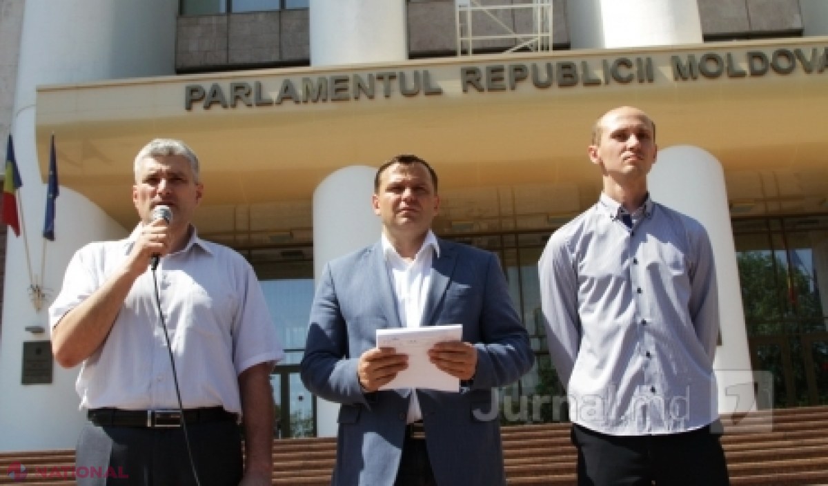 Petiție împotriva întoarcerii miliardului furat din contul cetățenilor