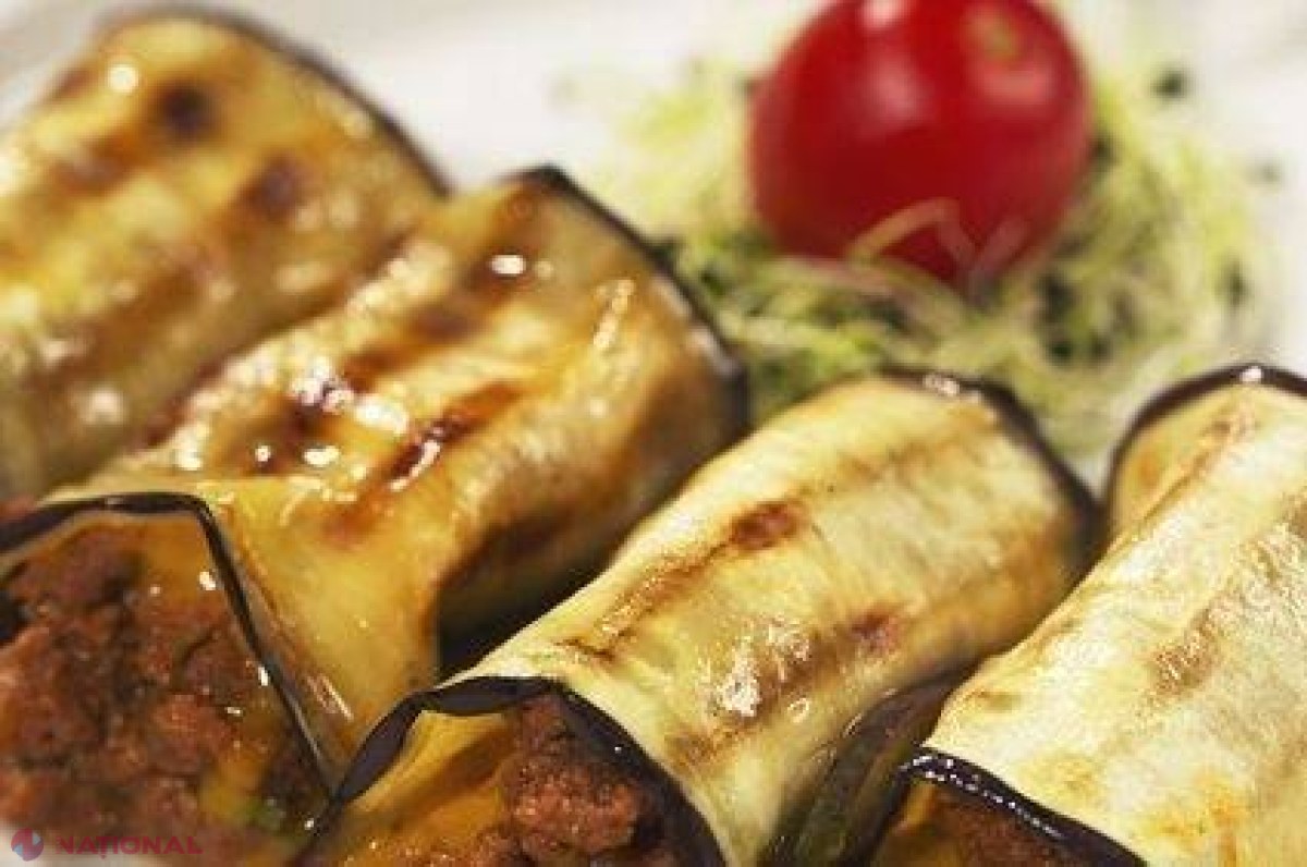 REȚETĂ // Rulouri de vinete cu carne tocată