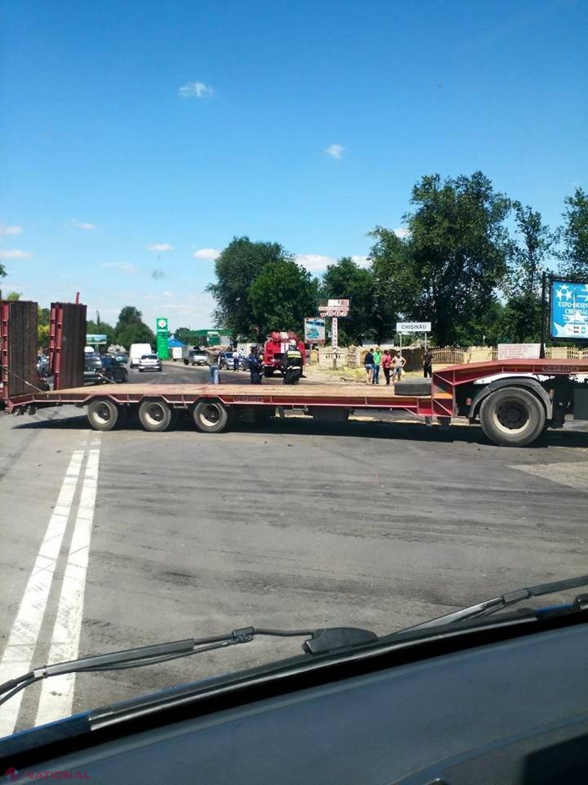 ACCIDENT pe șoseaua Muncești. O mașină a fost GRAV avariată