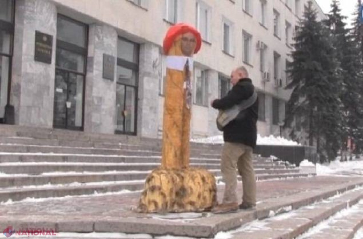 „Falusul” lui Mătăsaru din fața Procuraturii a ajuns la CEDO: Guvernul caută împăcare și este gata să-i achite MII de euro activistului