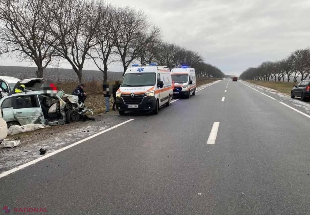 FOTO // Un polițist de la Drochia și soția lui, morţi într-un accident lângă Edineț: Fetița lor de 10 ani și o femeie de 62 de ani - în stare gravă la spital, iar șoferul care ar fi provocat tragedia a scăpat nevătămat 