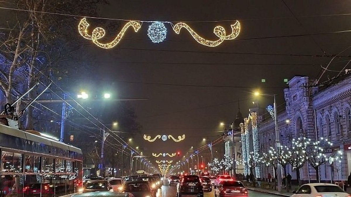 PROGRAM // Luminițe și fundal sonor, până în ajunul Crăciunului, în centrul Chișinăului: Ce au pregătit autoritățile locale pentru seara zilei de 24 decembrie