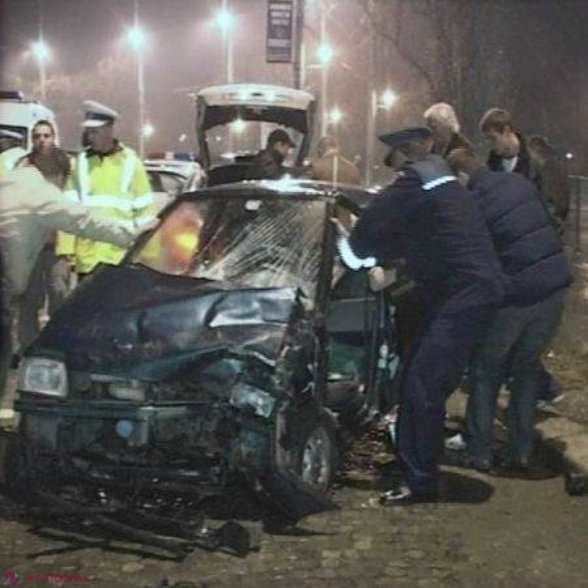 TRAGEDIE pe șosea. Șase persoane, printre care doi copii, au murit