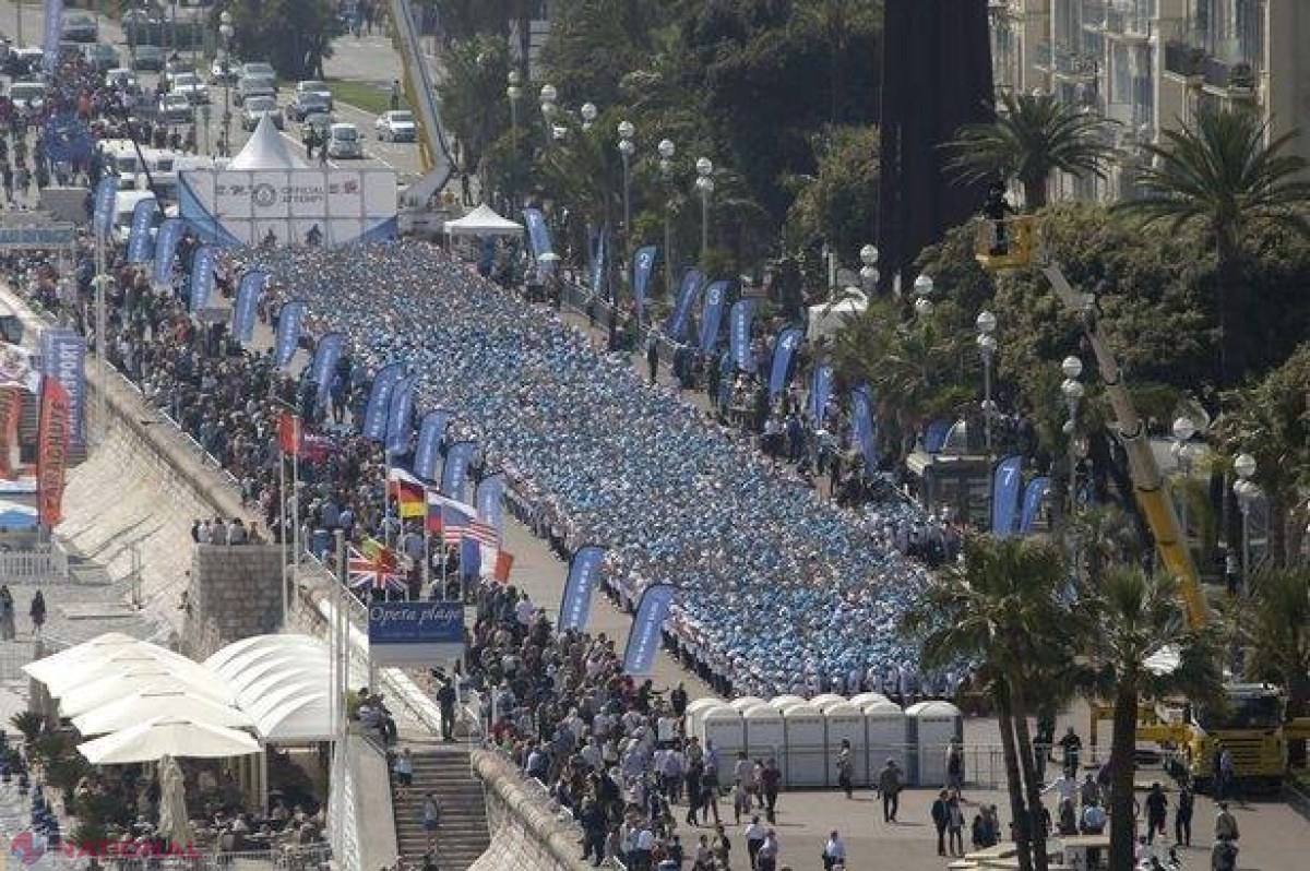 FOTO // CONCEDIU la Paris. Cadoul unui PATRON pentru angajații săi