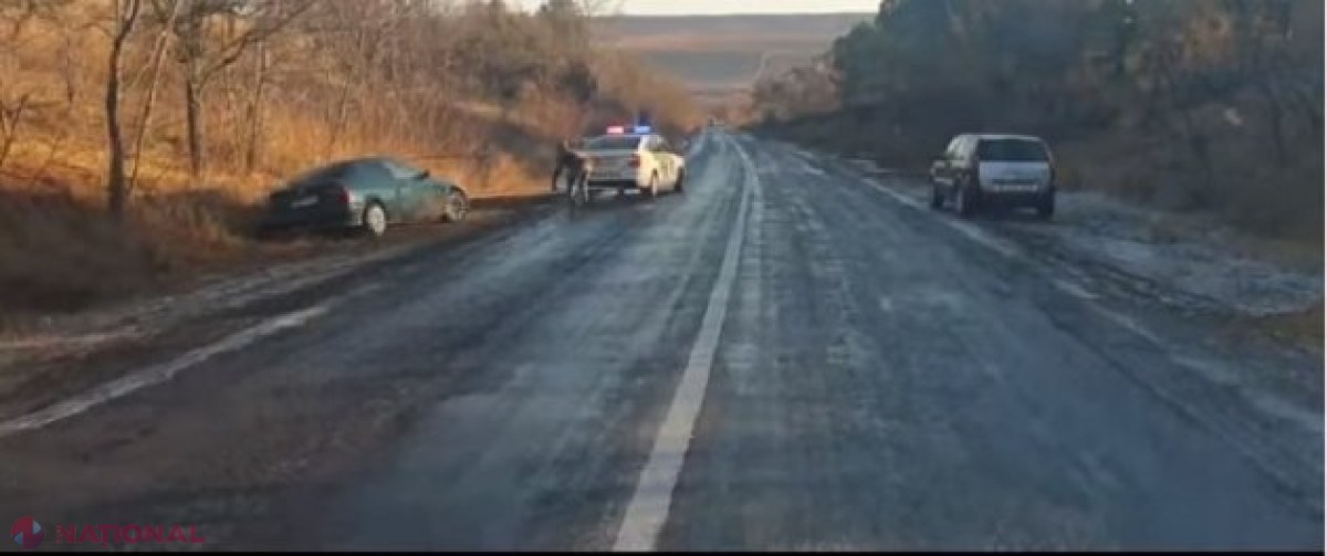 IMPORTANT! Poliția îndeamnă șoferii să-și echipeze mașinile cu pneuri corespunzătoare sezonului rece: Poleiul de pe drumuri creează deja probleme conducătorilor auto