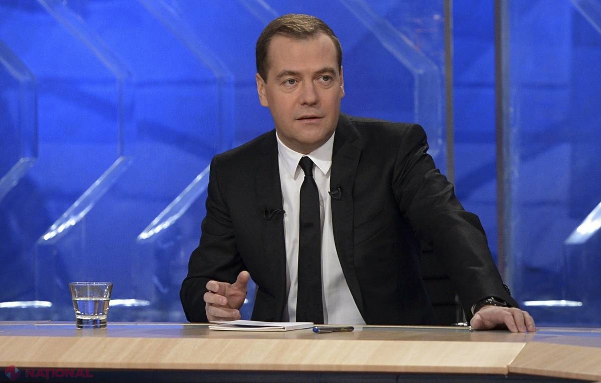 Rubla, la un NOU RECORD! Medvedev: „NU există motive pentru CĂDEREA RUBLEI”