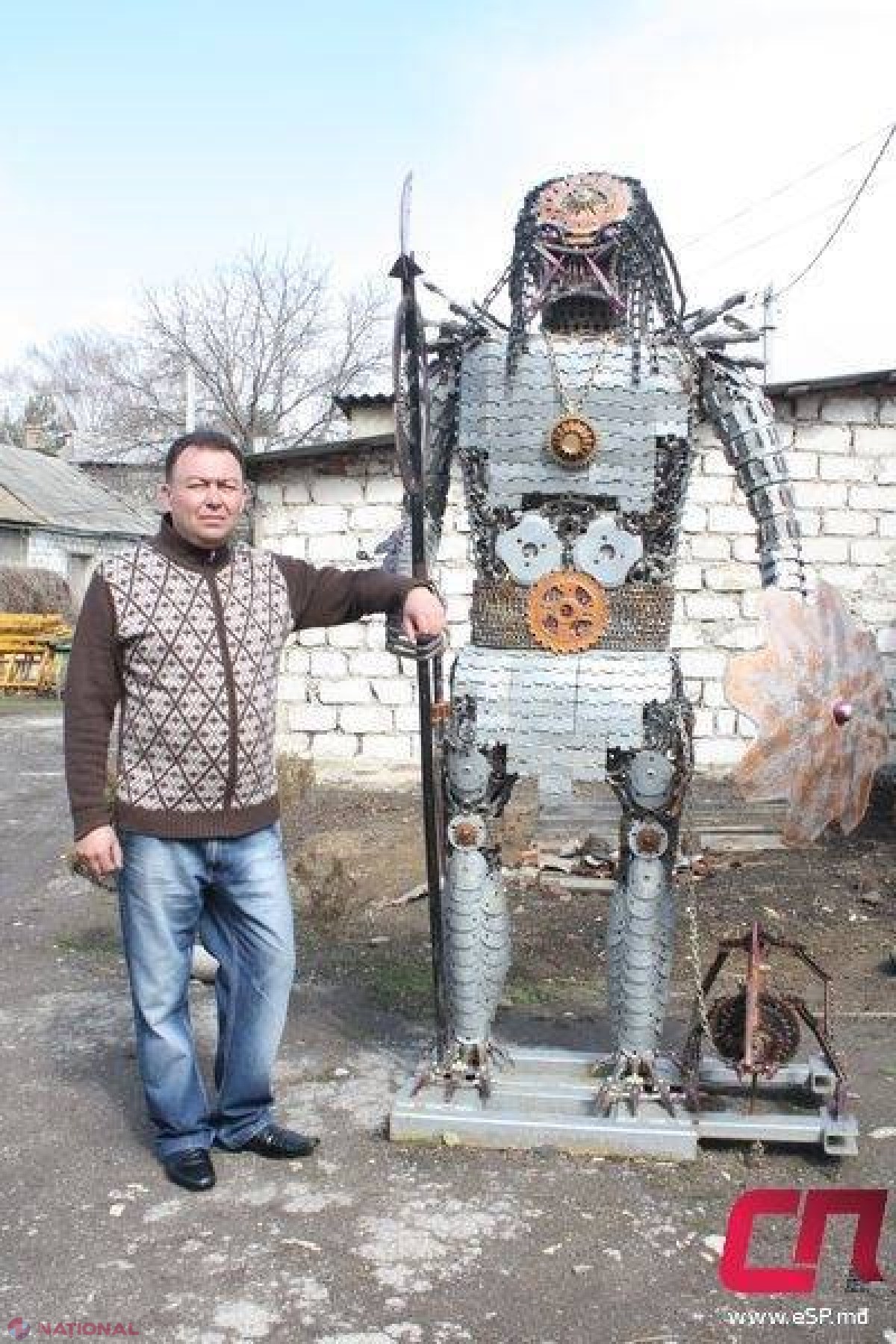 ORIGINAL // Hobby-ul unui bălțean care îi SPERIE vecinii