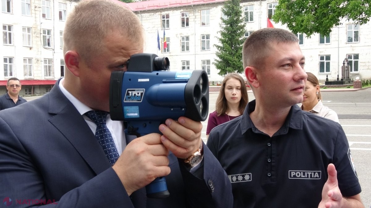 FOTO // Păzea, ȘOFERI! Poliția de patrulare a fost dotată cu aparate RADAR care detectează viteza pe timp de ceață, ploaie, zăpadă și chiar NOAPTEA