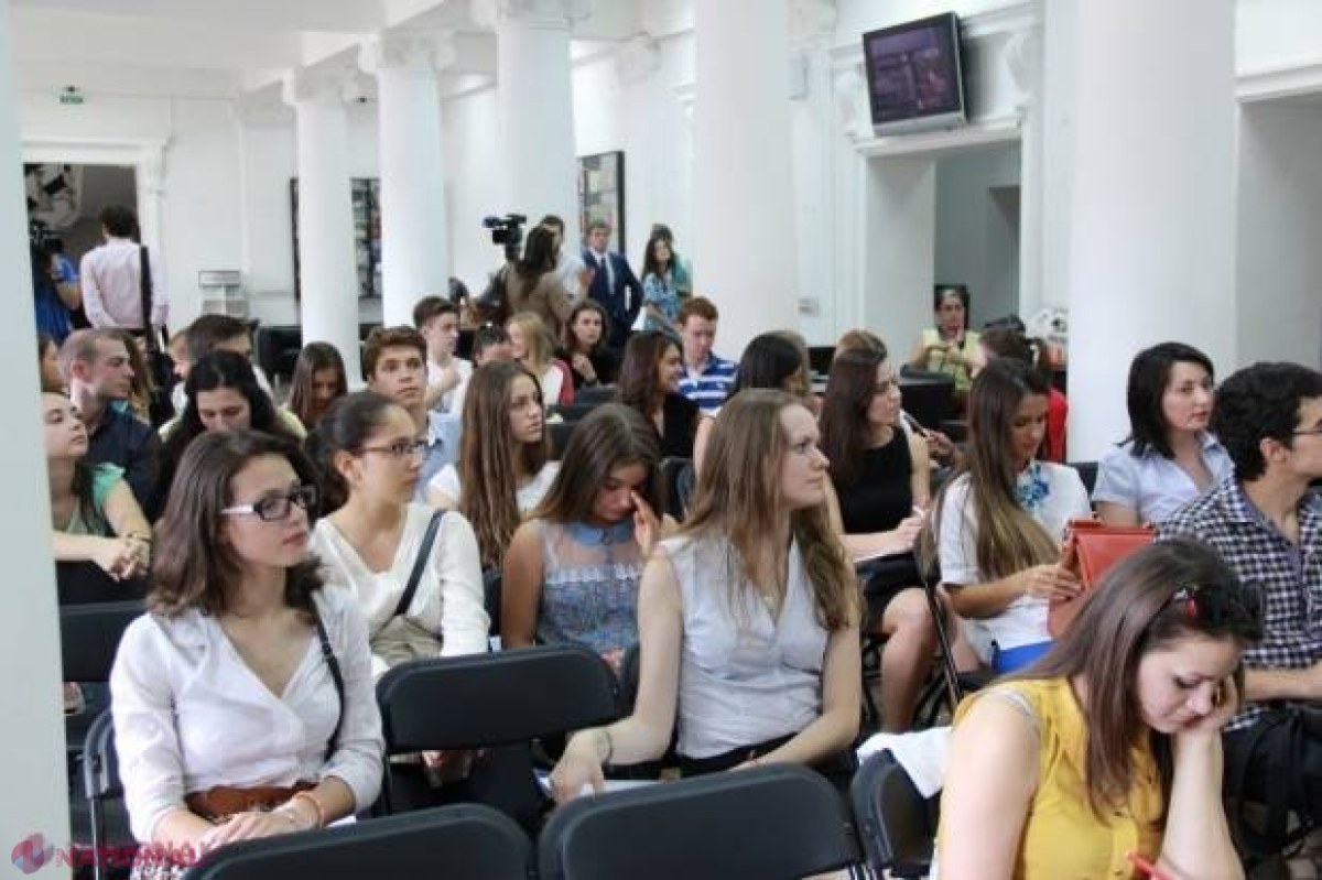 Federaţia Rusă MAJOREAZĂ numărul de burse la universităţi pentru tinerii din R. Moldova