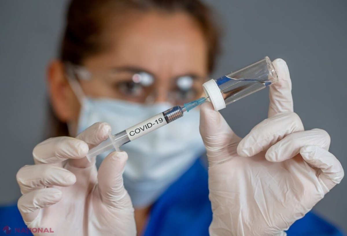 Un bărbat s-a vaccinat împotriva COVID-19 de NOUĂ ori. Cum se simte acum
