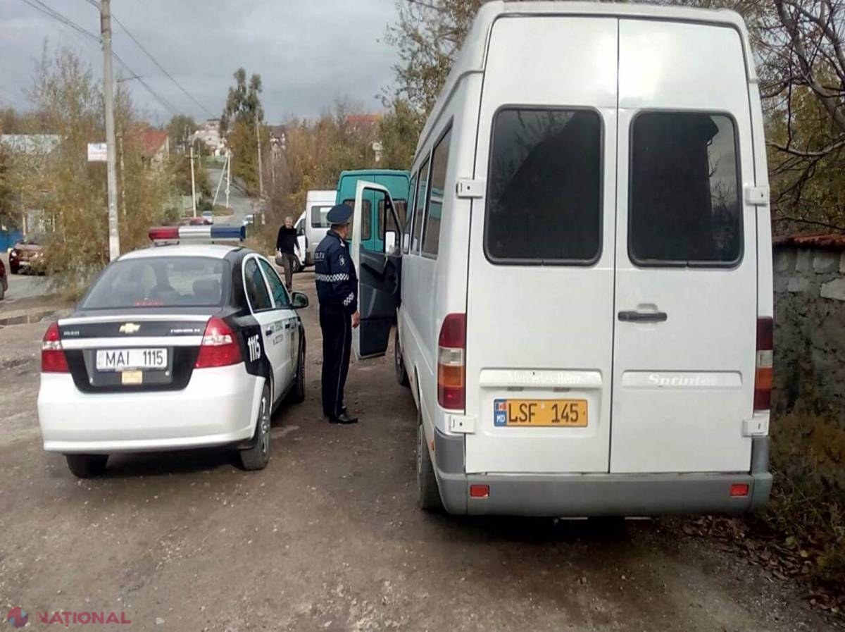 VIDEO // Șoferul unui microbuz de rută din Chișinău, prins beat la volan