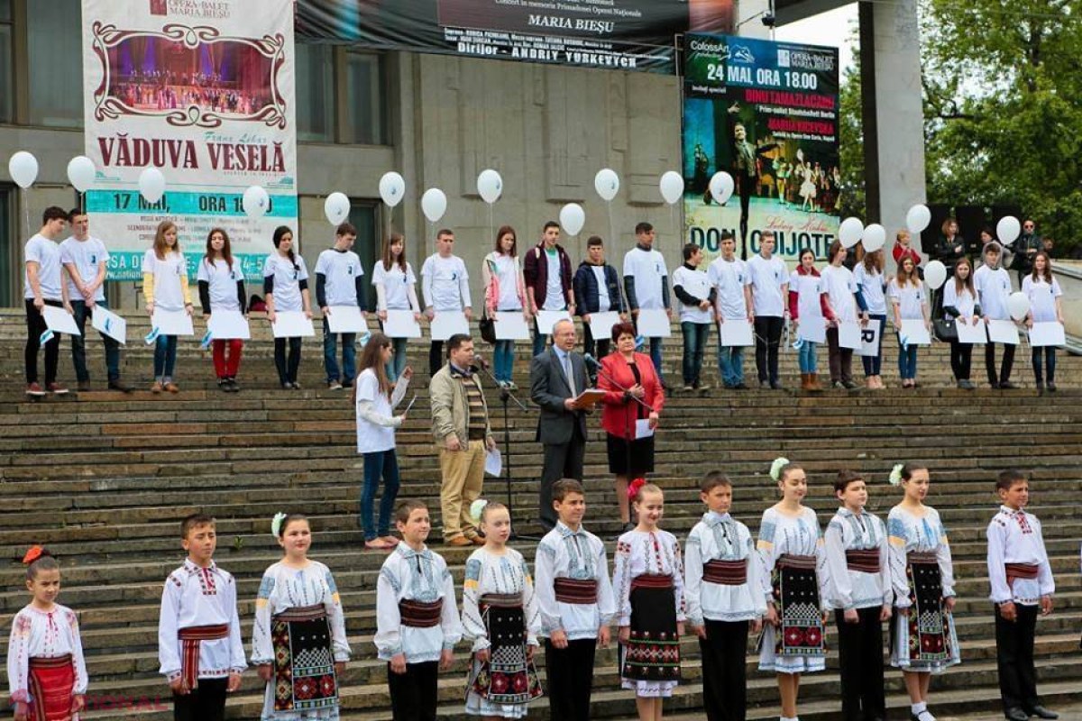 De Ziua Familiei, unii dansează, iar alții plâng