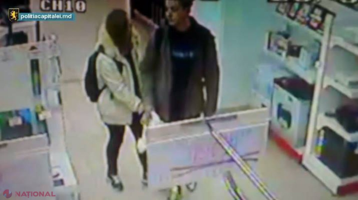 Cum au FURAT doi TINERI o tabletă dintr-un magazin din Chişinău. Nu bănuiau că sunt FILMAŢI